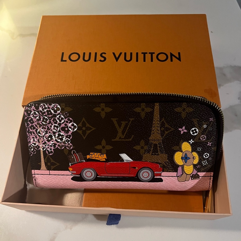 Louis Vuitton Christmas animation 2019 Paris wallet RARE
